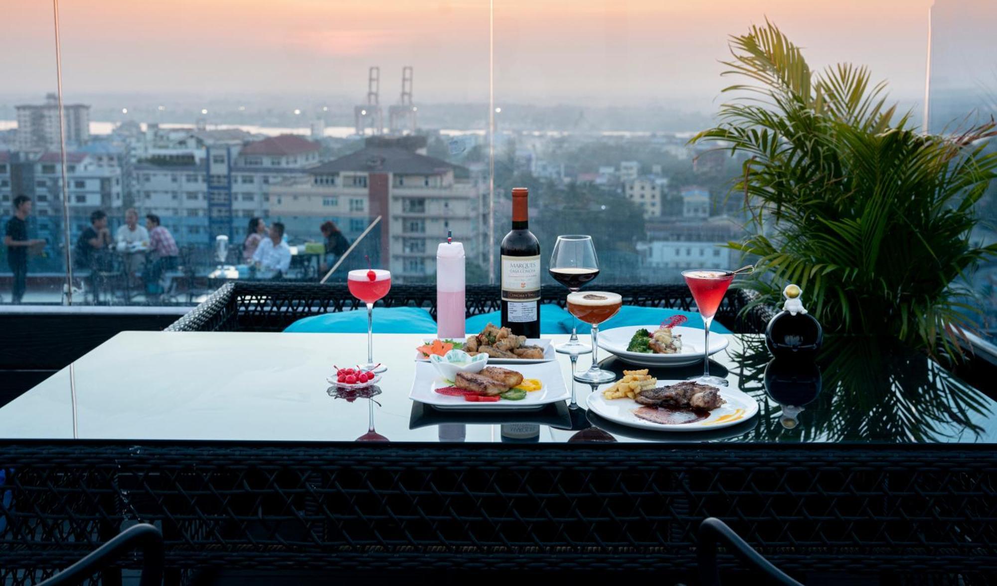 Hotel Sanchaung Yangon Luaran gambar