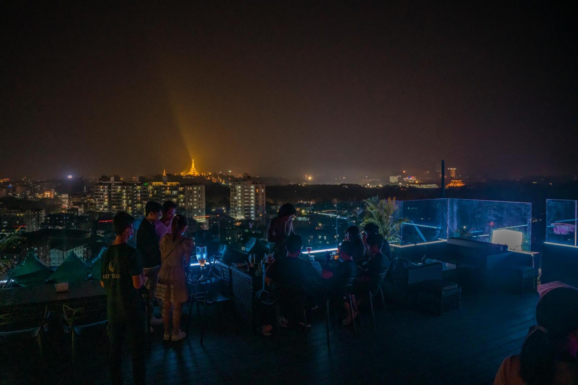 Hotel Sanchaung Yangon Luaran gambar