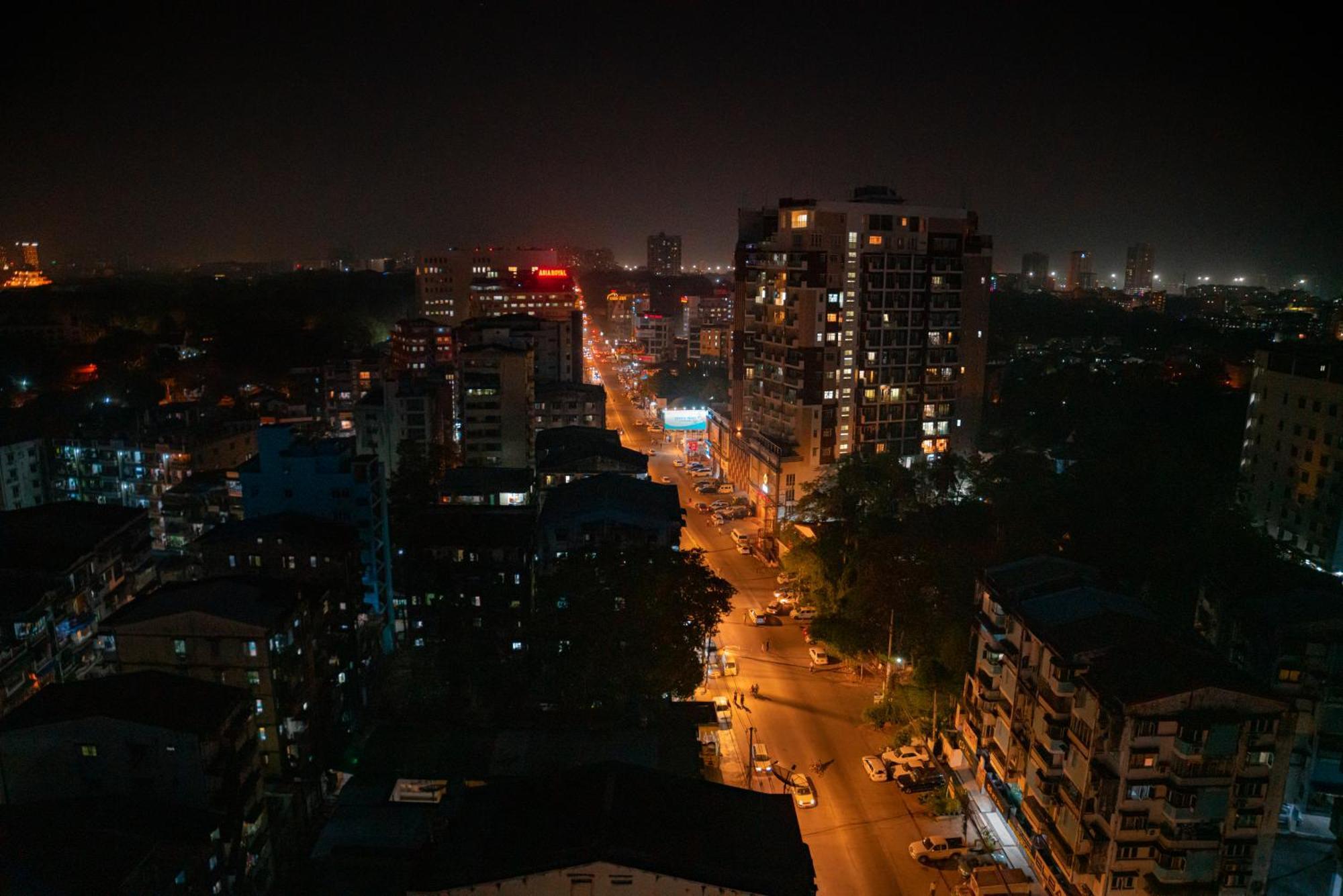 Hotel Sanchaung Yangon Luaran gambar