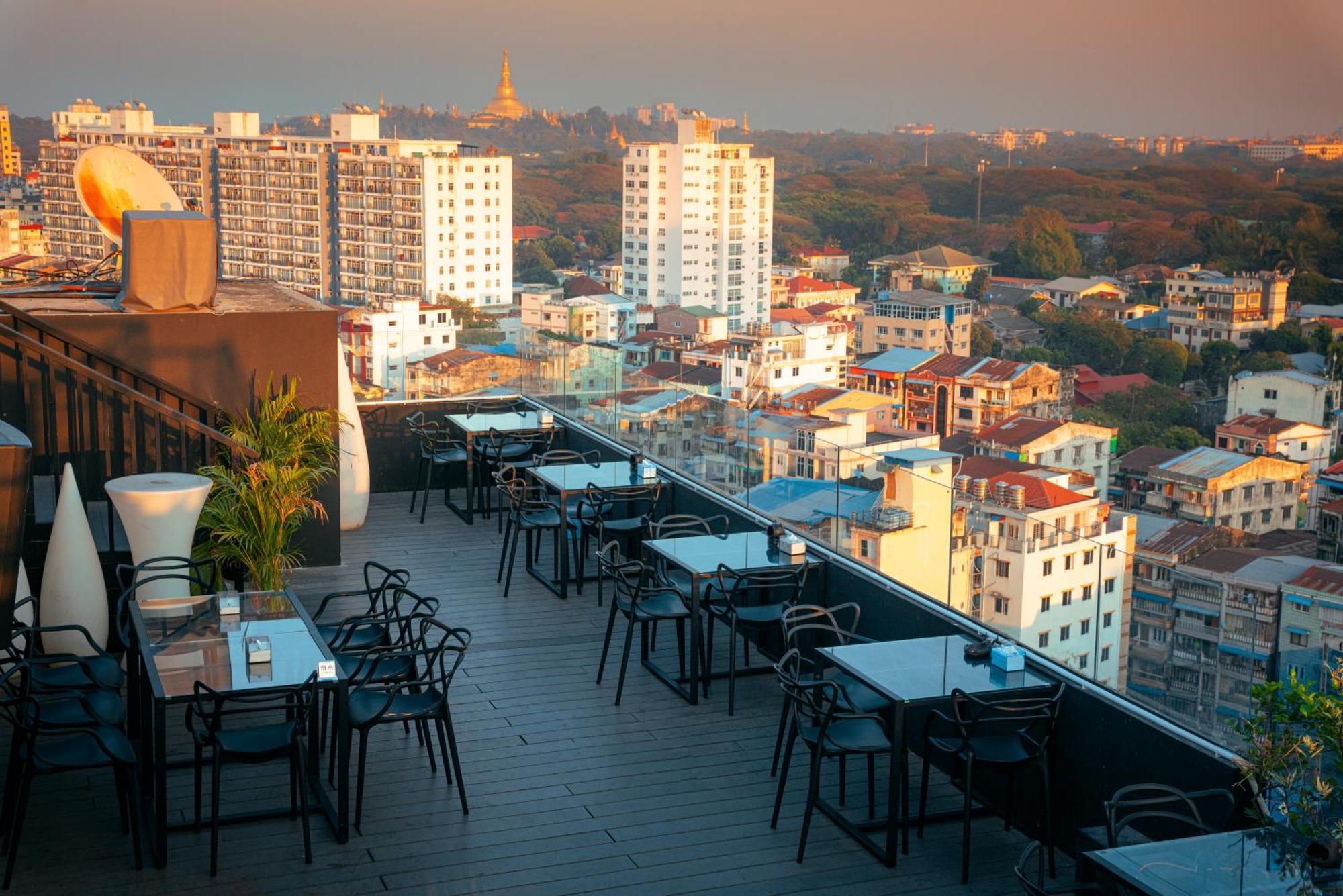 Hotel Sanchaung Yangon Luaran gambar