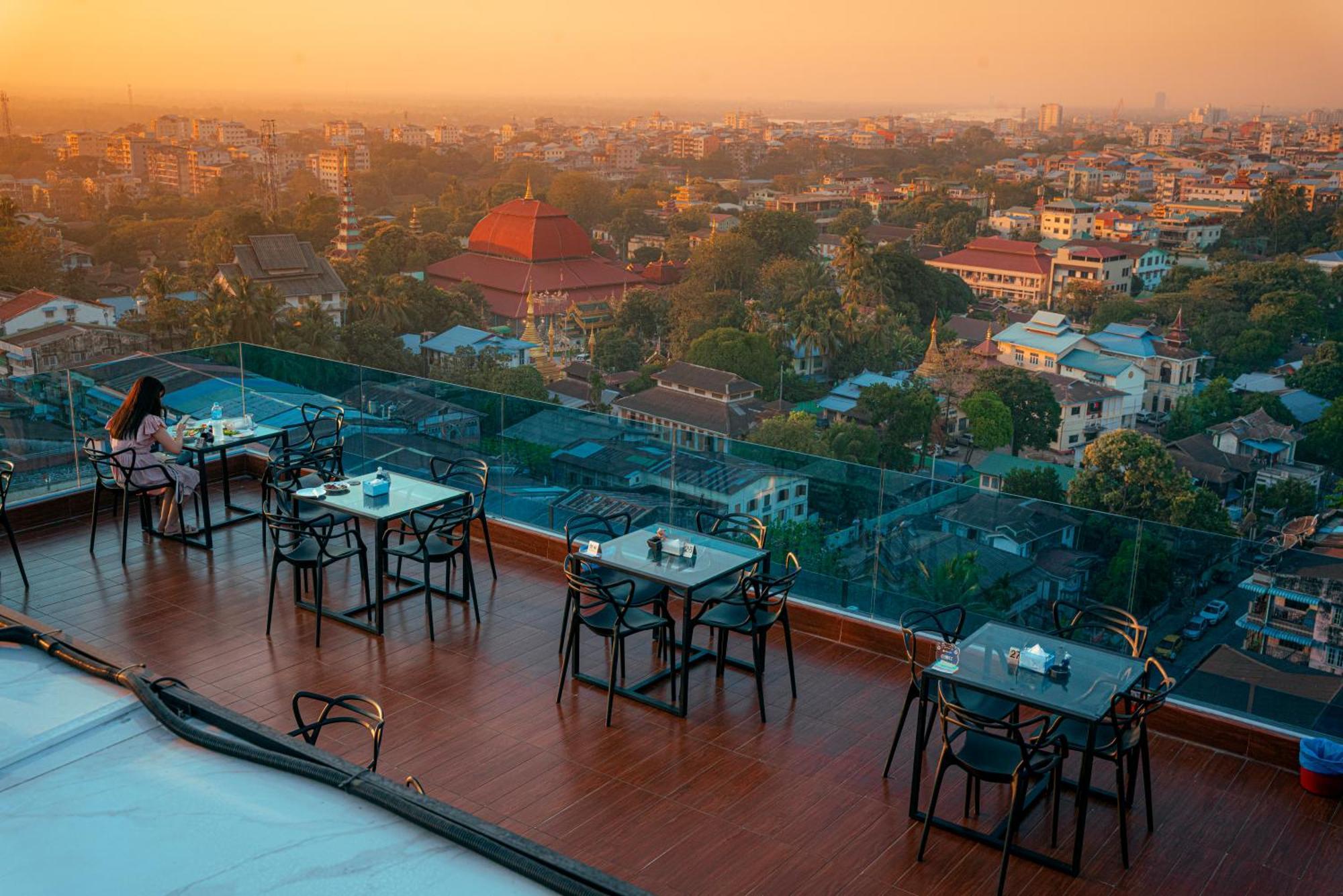 Hotel Sanchaung Yangon Luaran gambar