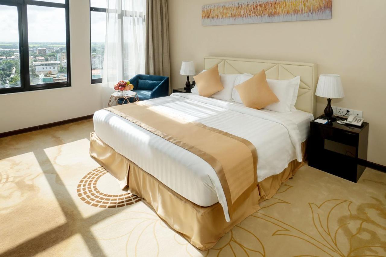 Hotel Sanchaung Yangon Luaran gambar