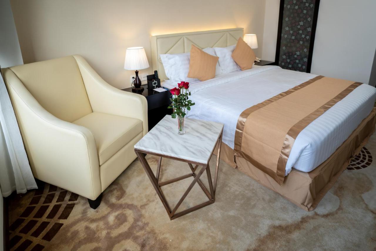 Hotel Sanchaung Yangon Luaran gambar