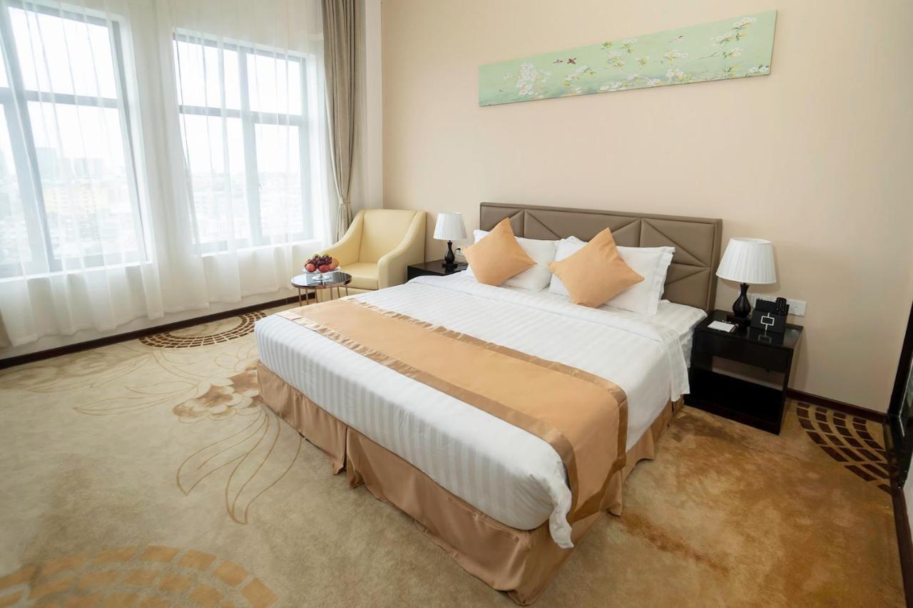 Hotel Sanchaung Yangon Luaran gambar